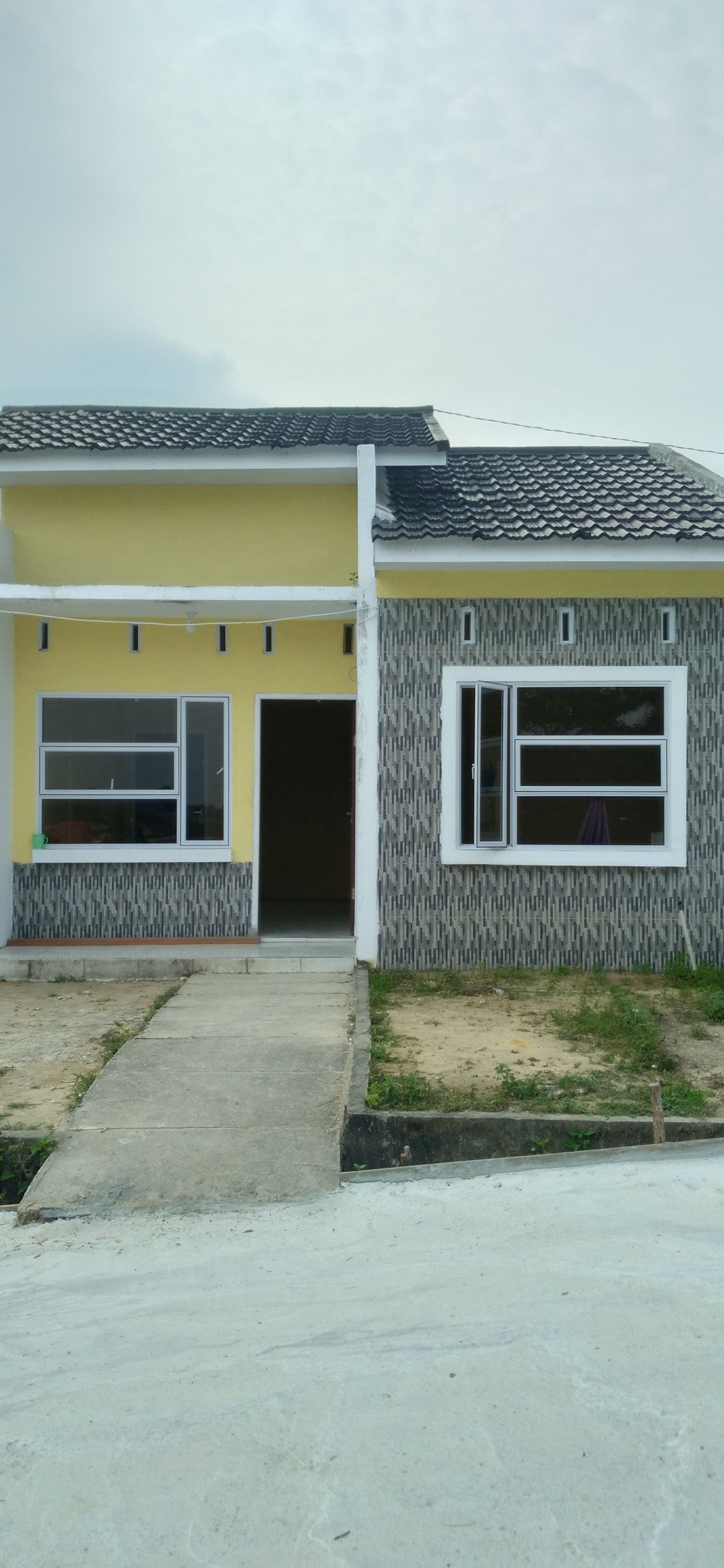 foto contoh rumah perumahan SUN Garden