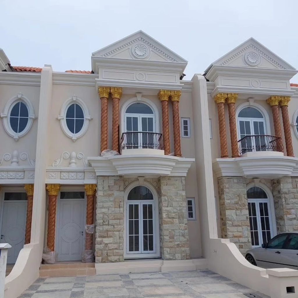 foto tampak rumah tipe ARIEL 1 EXTENSION perumahan Angel Residence