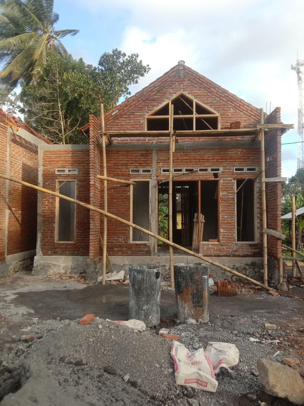 foto contoh rumah perumahan Villa Garden