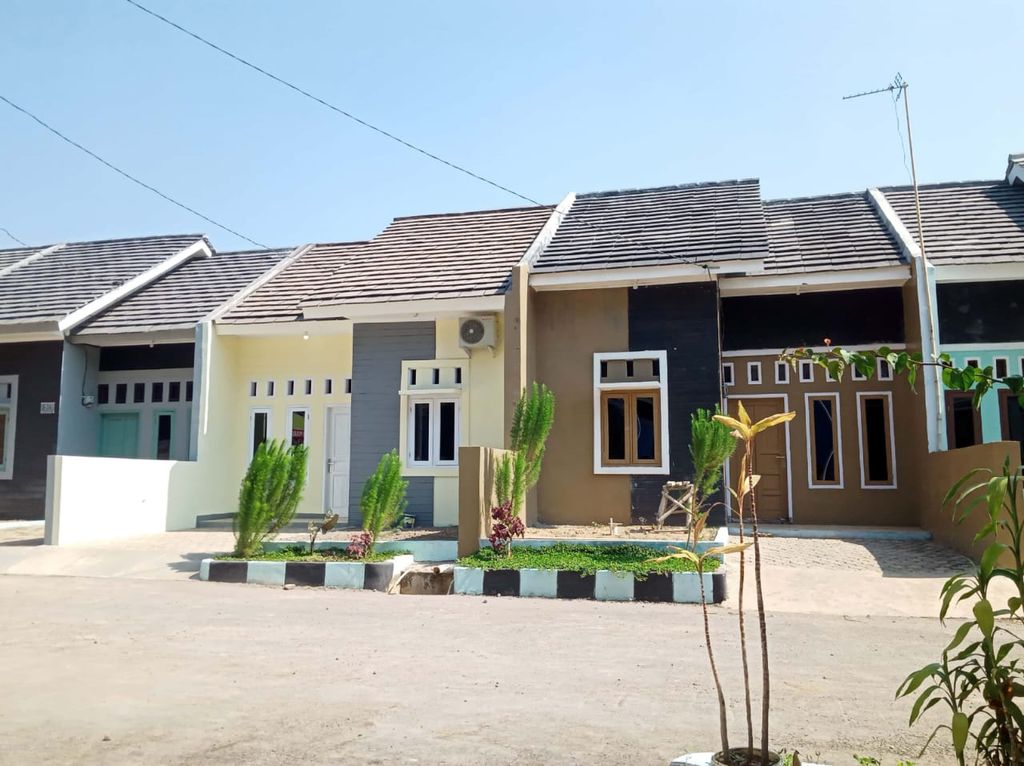 foto tampak rumah tipe 36/60 perumahan GRIYA BANJAR AMANAH