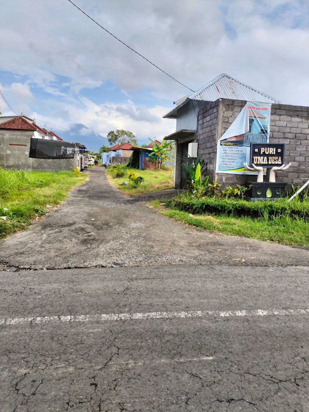 foto gerbang perumahan GRAHA PRIMA PURI UMA DESA