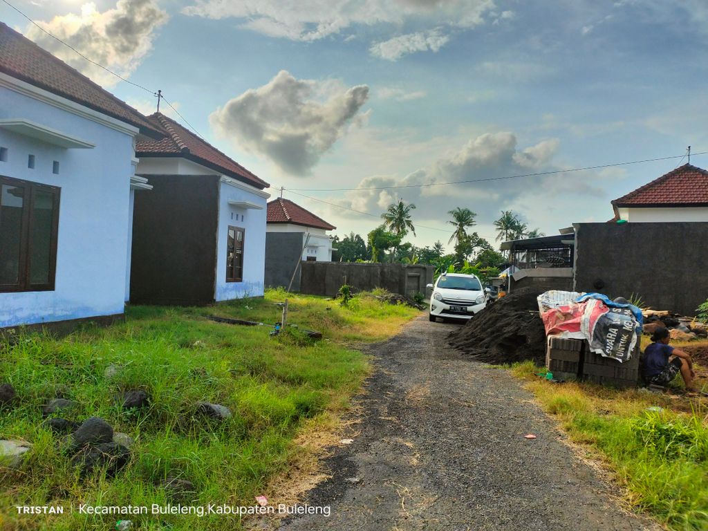 foto posisi tengah perumahan GRAHA PRIMA PURI UMA DESA
