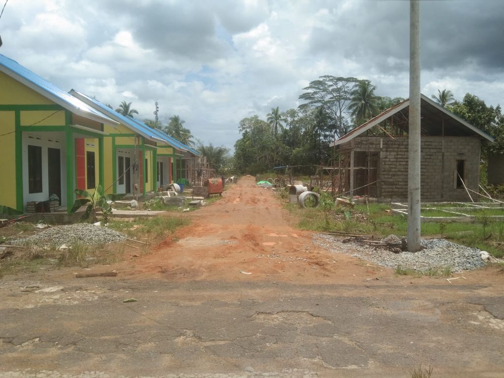foto gerbang perumahan INDAH LESTARI 4