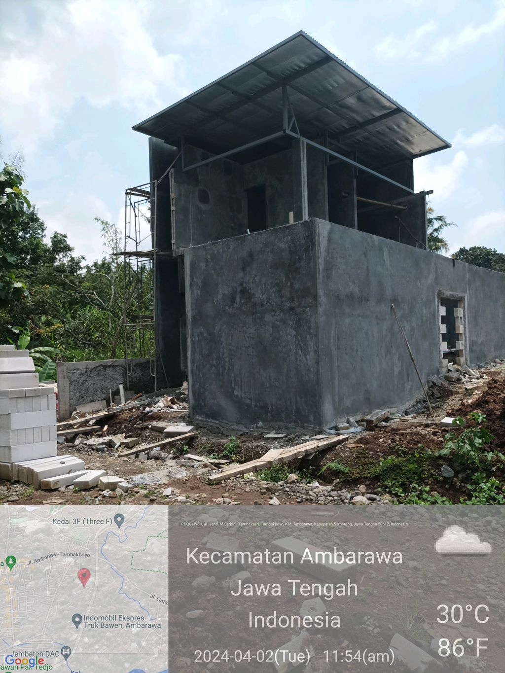 foto tampak rumah tipe Anggrek perumahan BANYU BENING THE VILLA RESORT
