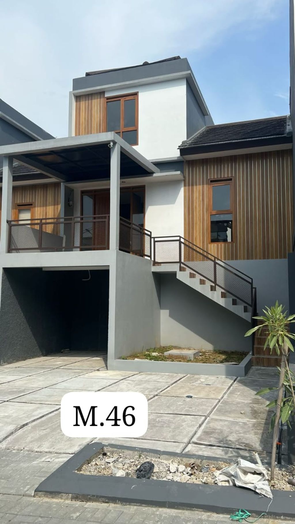 foto tampak rumah tipe 65/120 perumahan KOTA BALI RESIDENCE