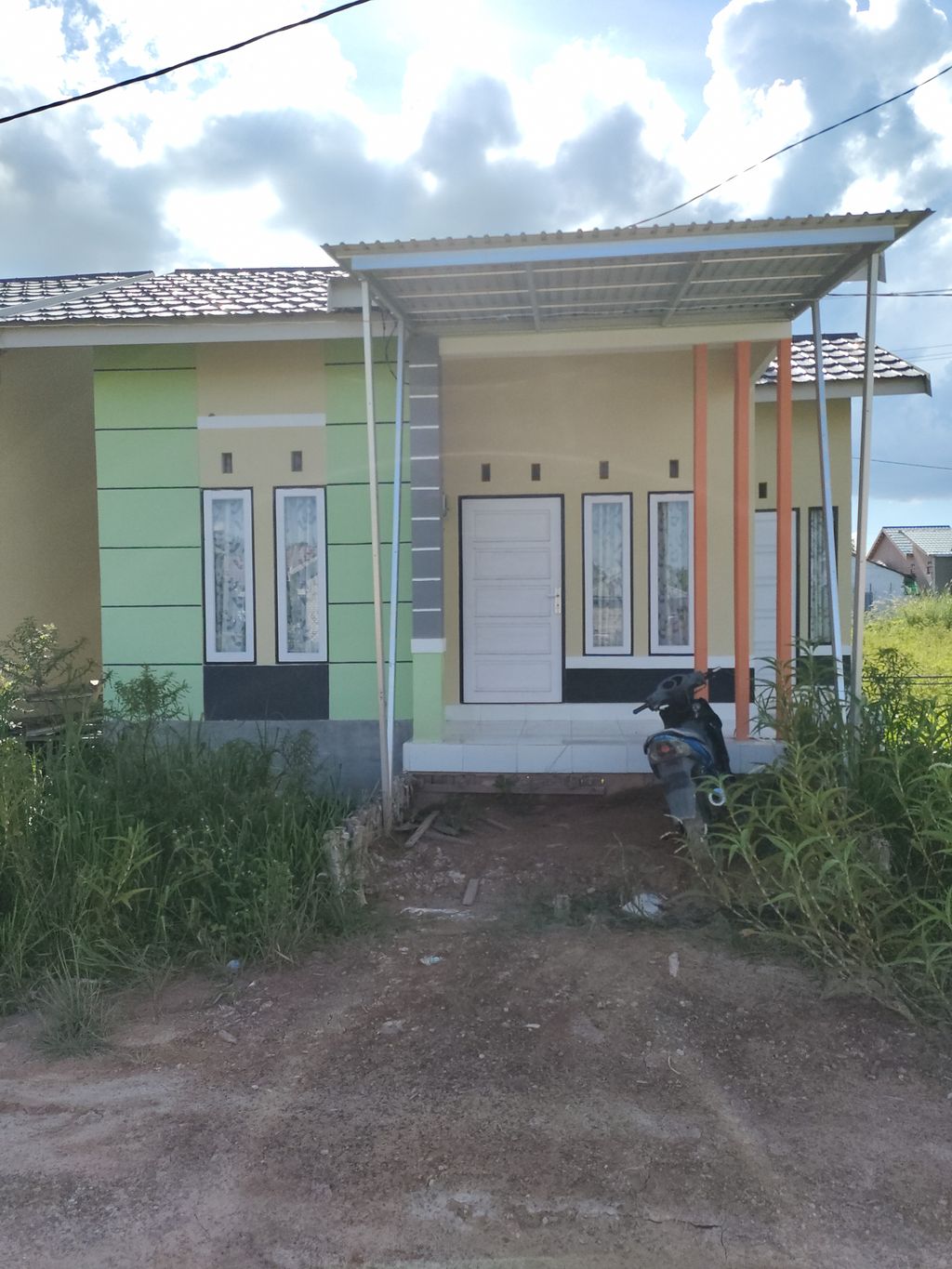 foto tampak rumah tipe 36 perumahan ANUGRAH MANARAP PERMAI