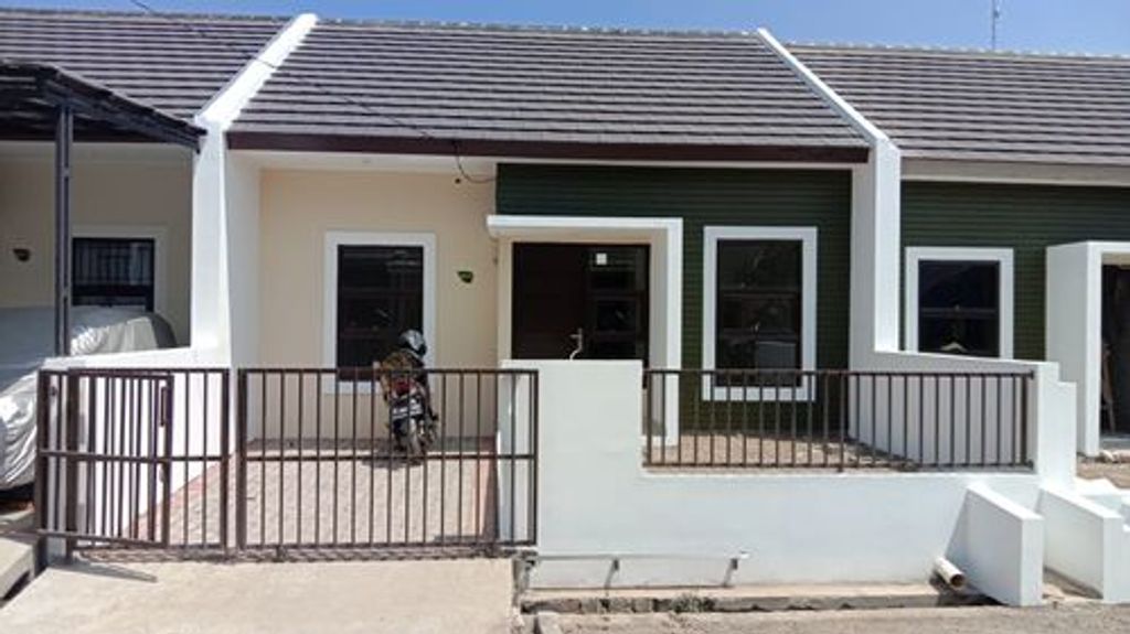 foto tampak rumah tipe 48/174 perumahan TAMAN KOPO KATAPANG 2
