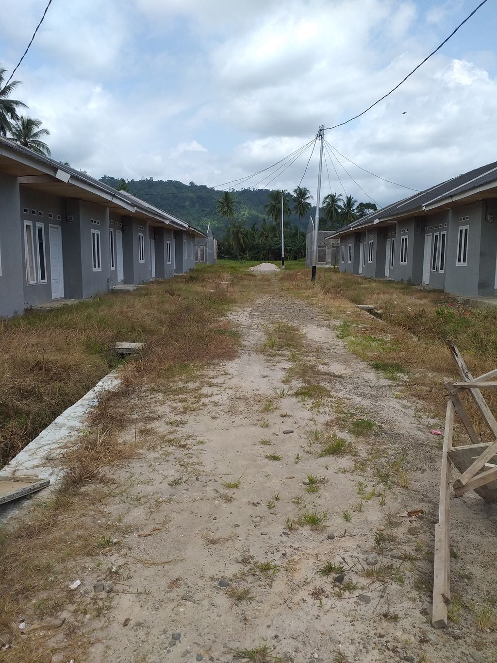 foto gerbang perumahan Melaju Residence