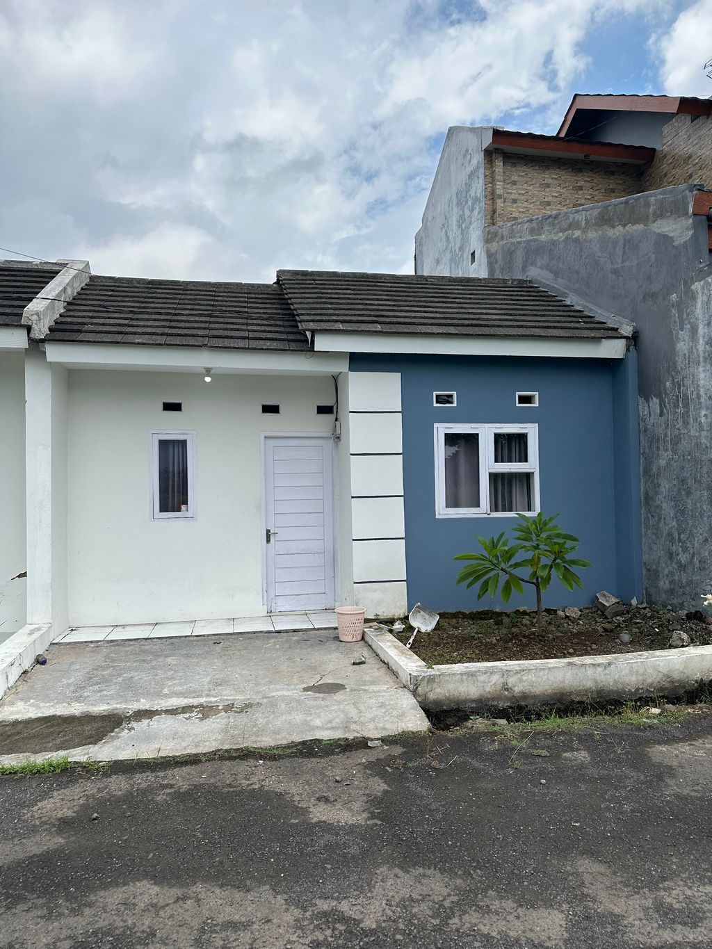 foto tampak rumah tipe 30/60 perumahan Crown Regency Tahap 2