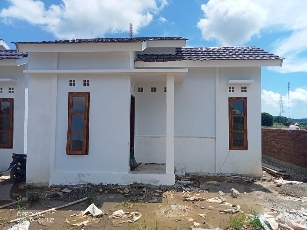 foto contoh rumah perumahan GRAHA FAMILY