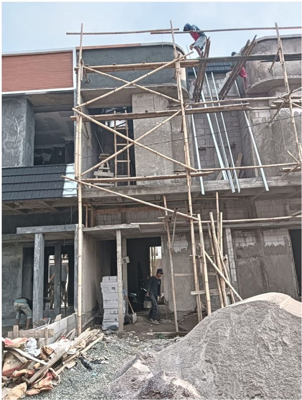 foto tampak rumah tipe 50 Compact Teras 3KT (611) perumahan G-Land Ciwastra Park 2