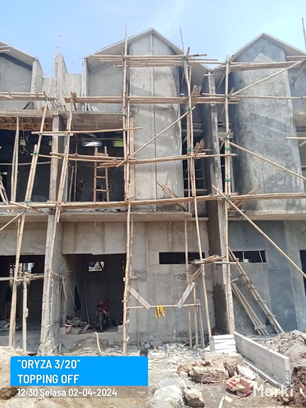 foto tampak rumah tipe 50 Compact High Ceiling 3KT (533) perumahan G-Land Ciwastra Park 2