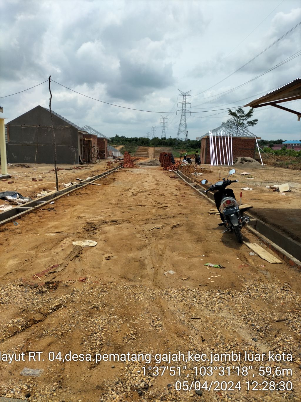 foto posisi tengah perumahan HABIB REGENCY