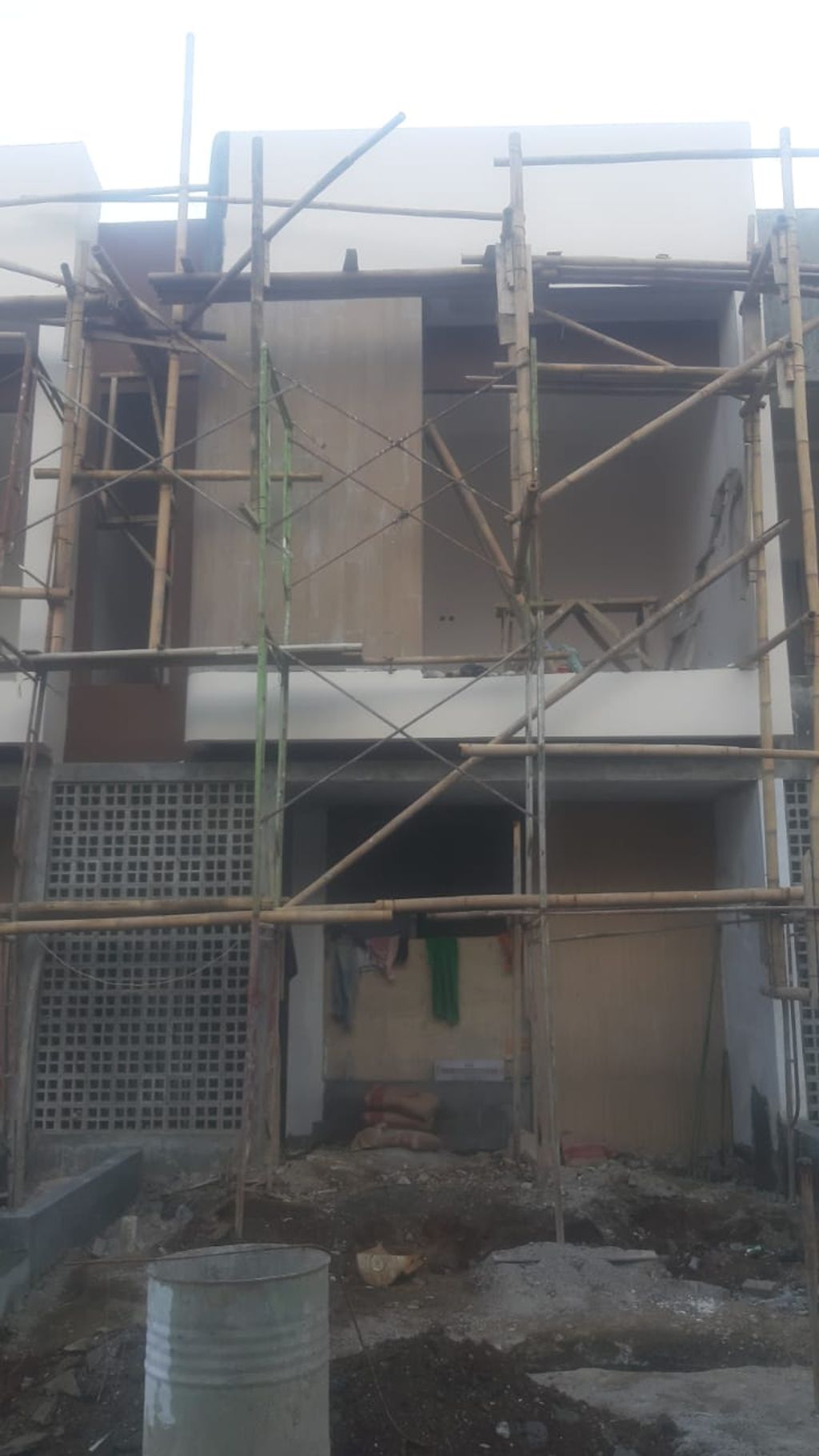 foto tampak rumah tipe Compact Classic 611 perumahan G-Land Padalarang Estate
