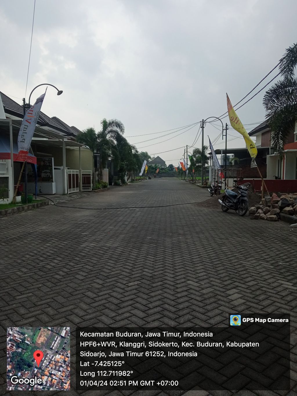 foto posisi tengah perumahan PALM VILLE REGENCY