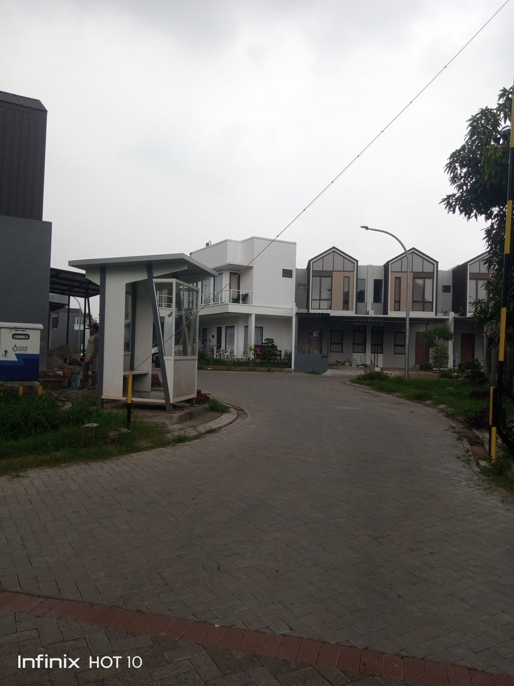 foto gerbang perumahan CLUSTER ALFIORE