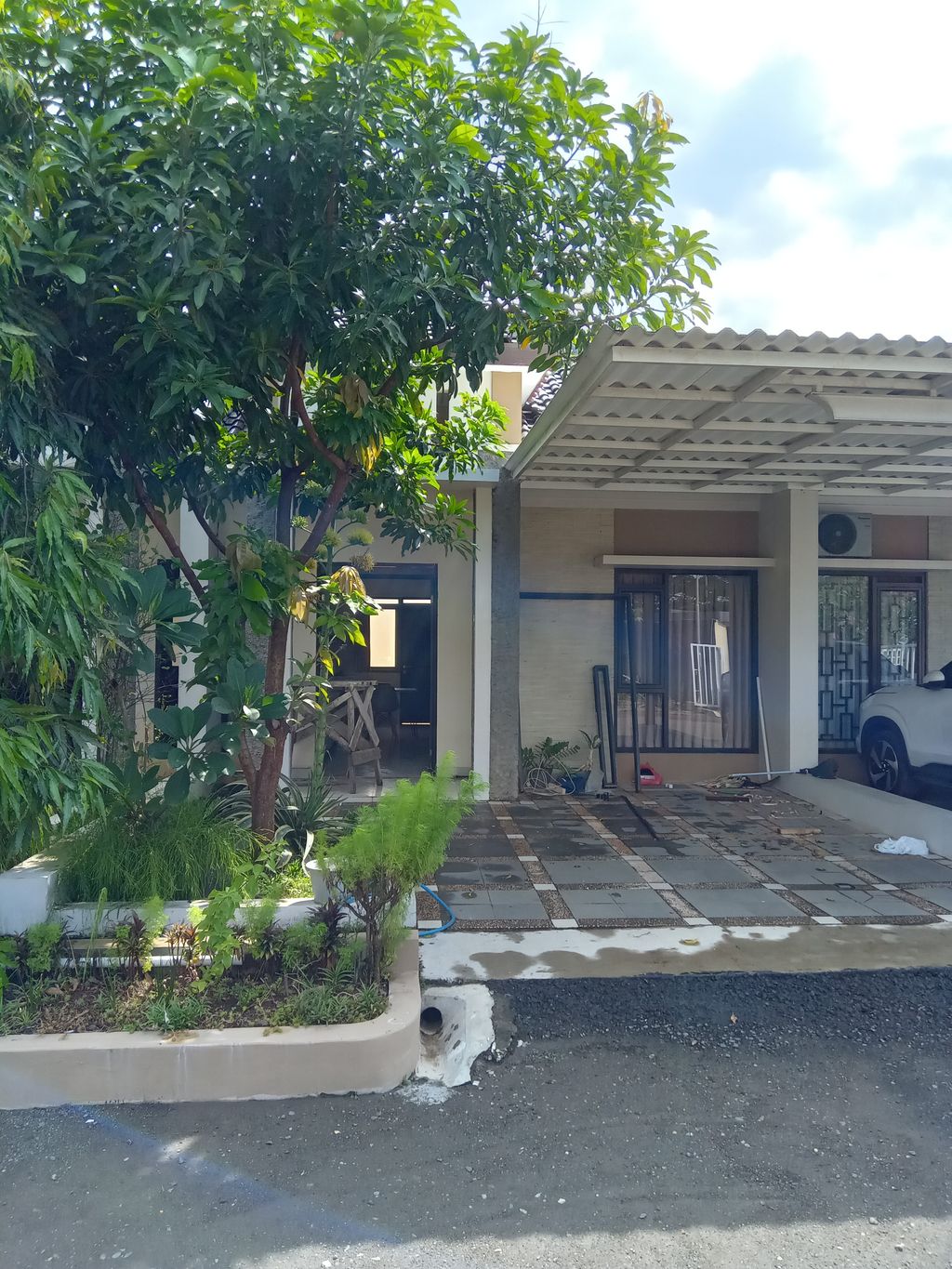 foto tampak rumah tipe KAV. 3 JALAN UTAMA HADAP TIMUR th. 2024 perumahan PURI MEGA CITRA - JATIWANGI