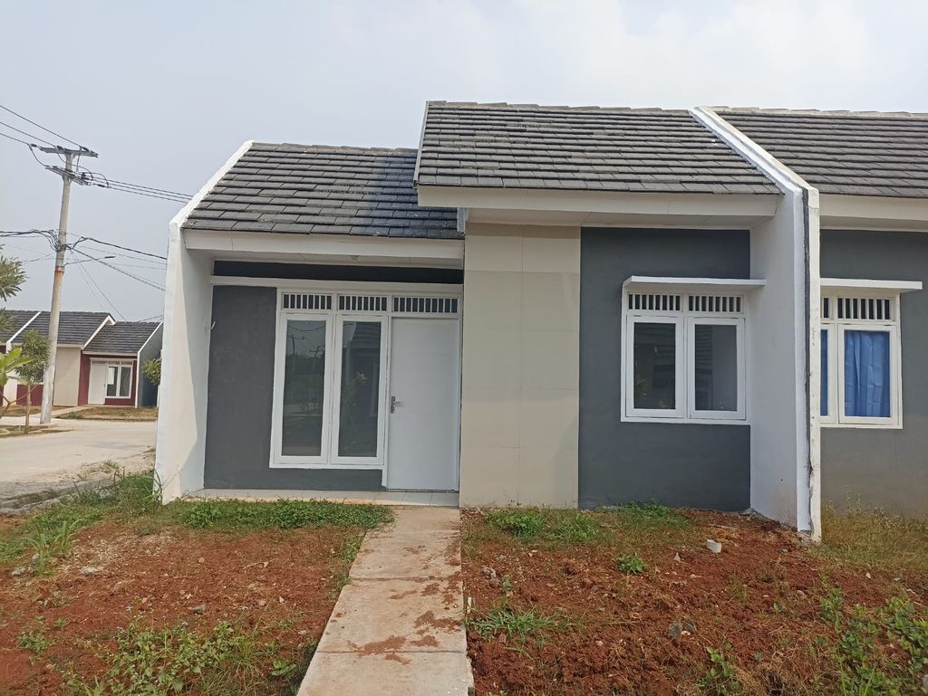 foto tampak rumah tipe 22/85 perumahan Grand Tamansari 3 Residence