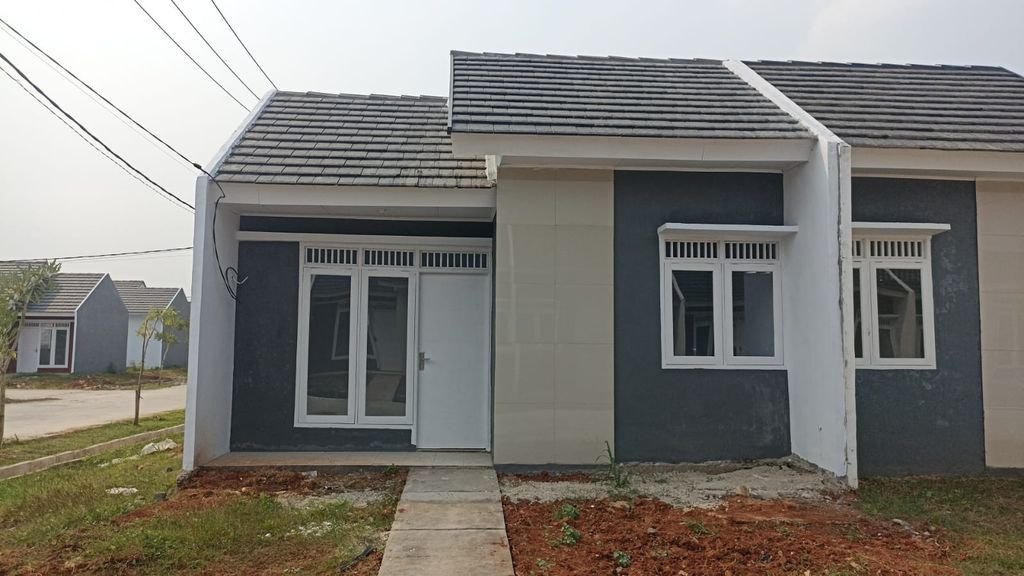 foto tampak rumah tipe 22/100 perumahan Grand Tamansari 3 Residence