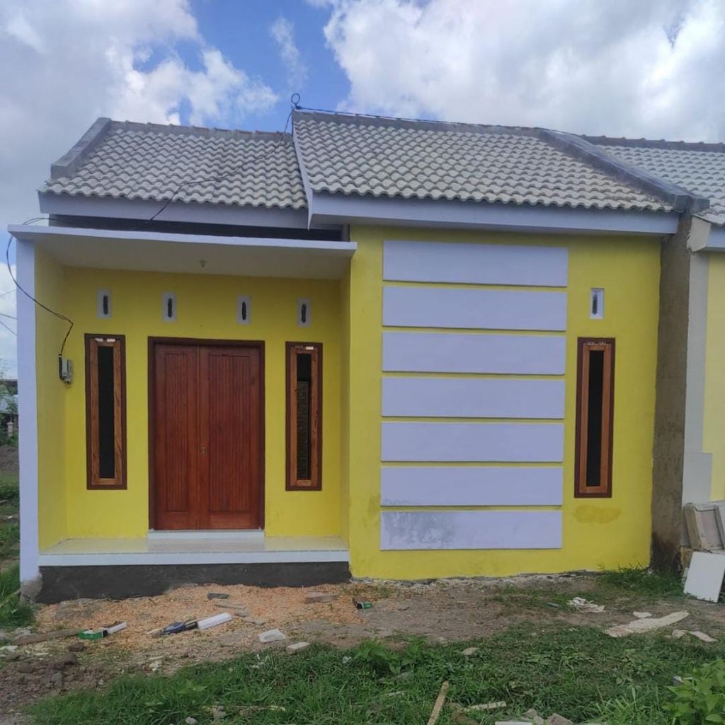 foto tampak rumah tipe 36 / 60 perumahan TIARA BRAWIJAYA 2