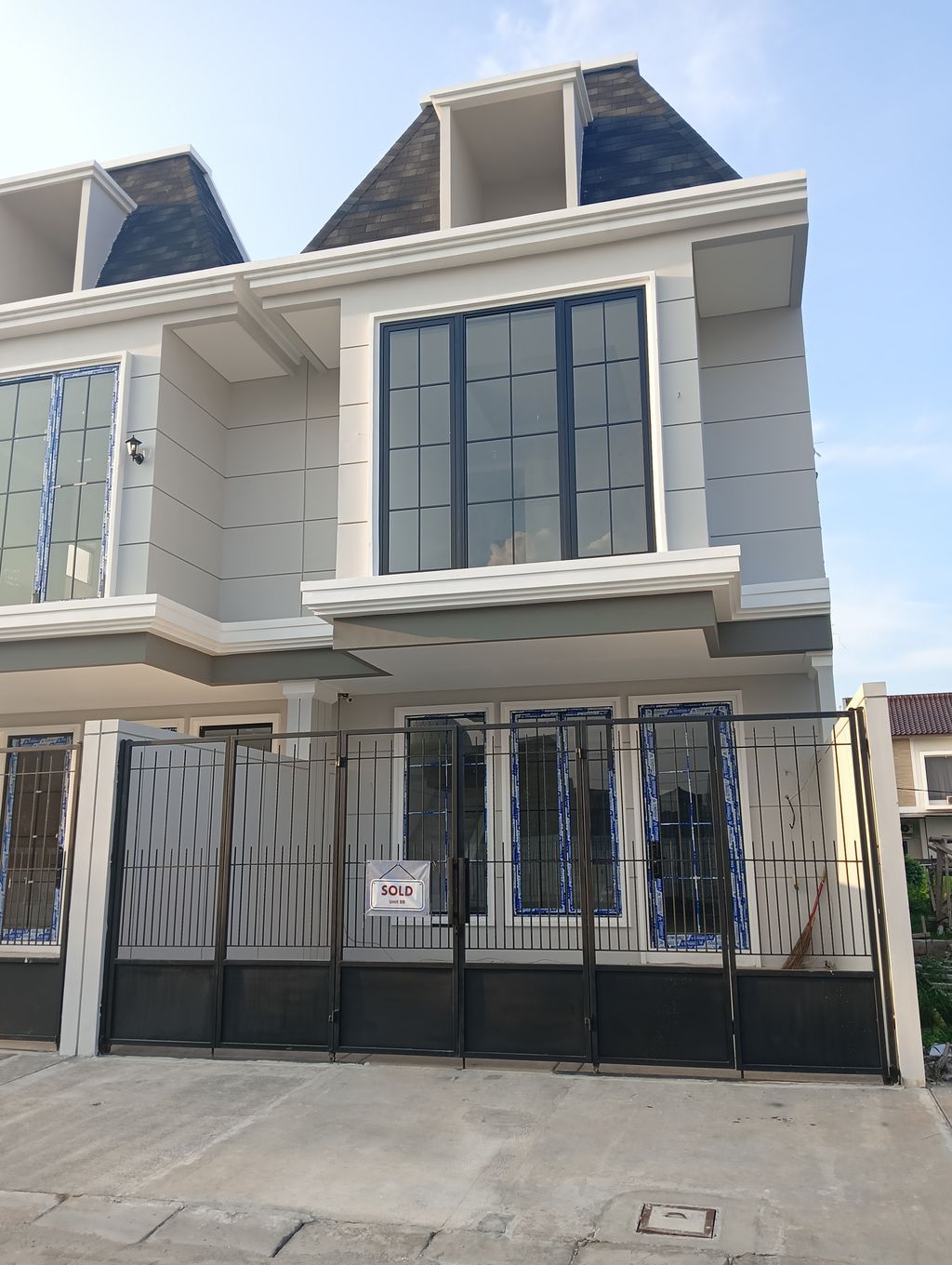 foto contoh rumah perumahan Puri Gardena