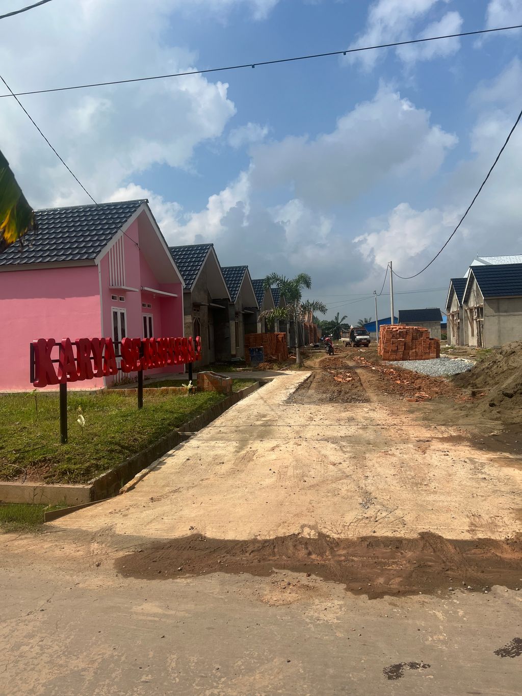 foto gerbang perumahan Perumahan Karya Sejahera 2