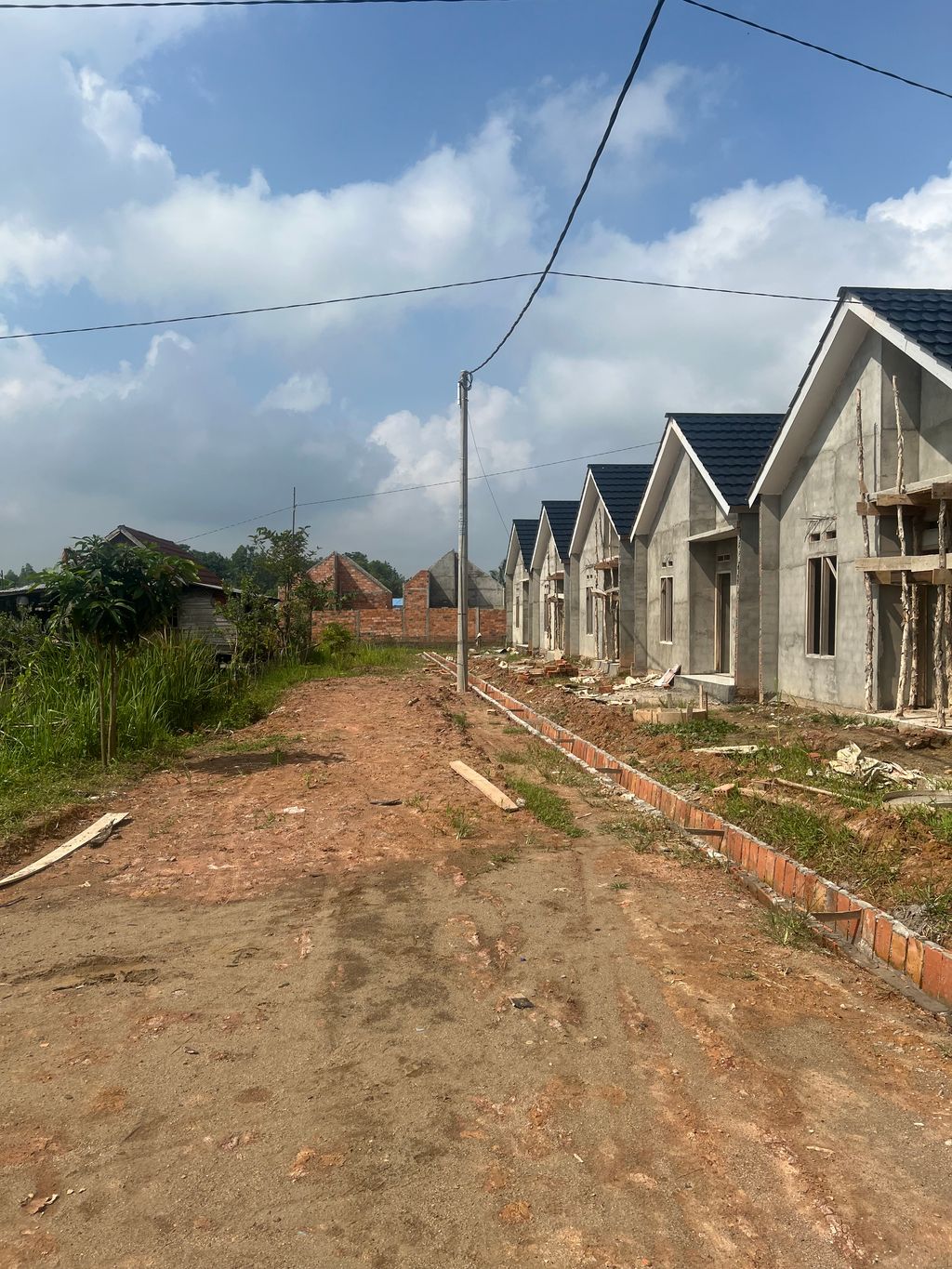 foto posisi tengah perumahan Perumahan Karya Sejahera 2