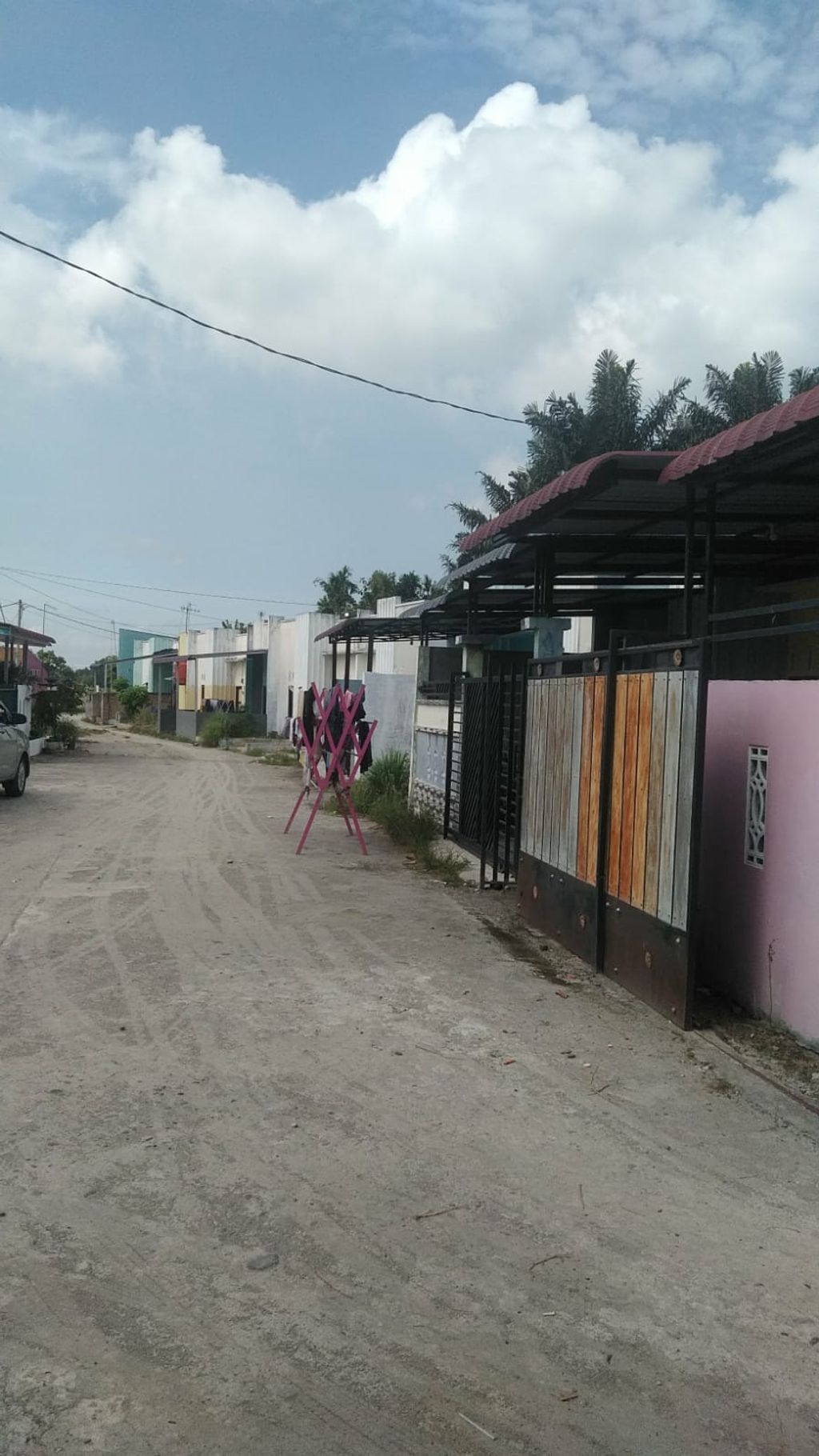 foto posisi tengah perumahan PESONA INDAH RESIDENCE II