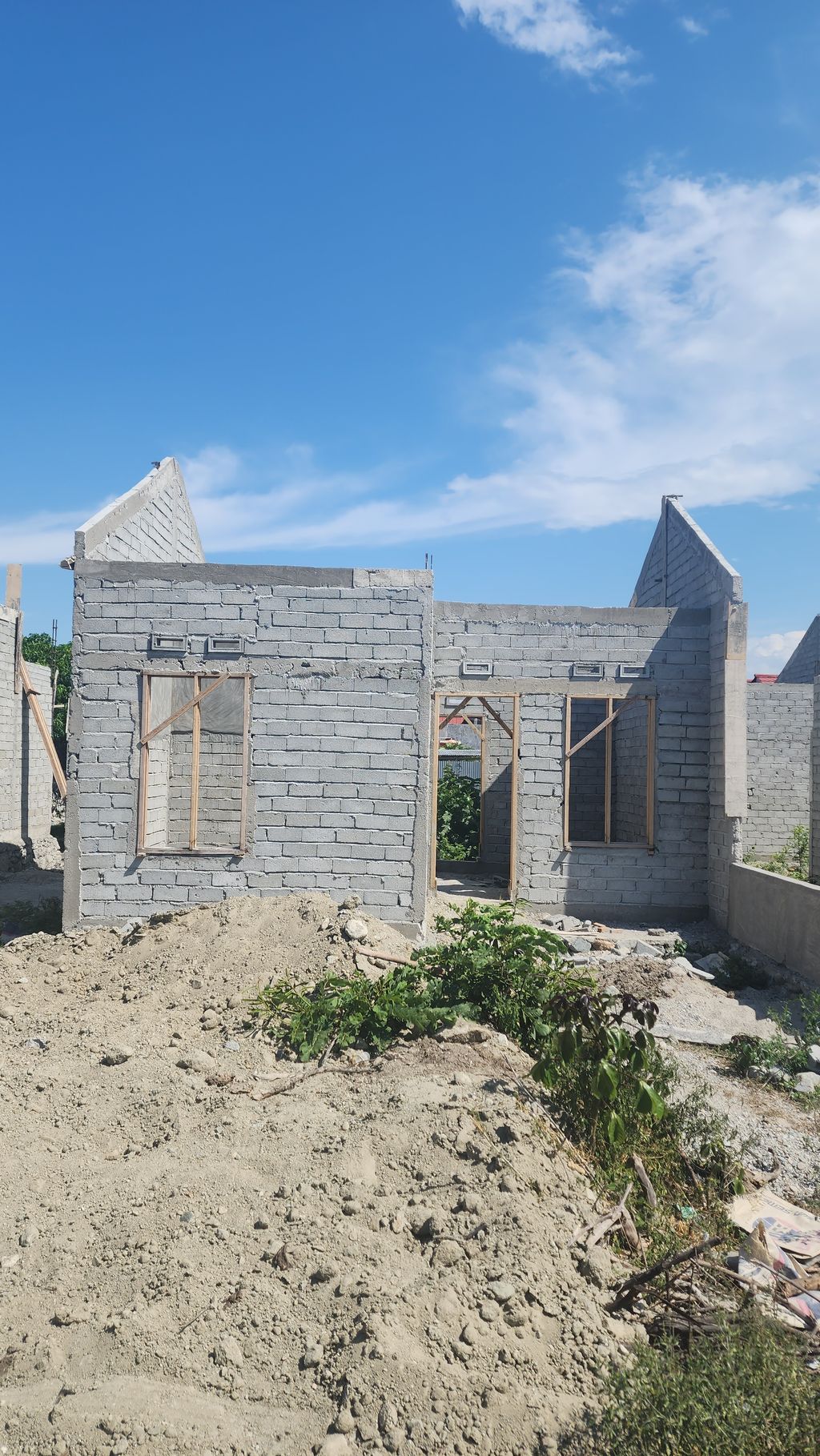 foto contoh rumah perumahan Griya Mamboro Permai