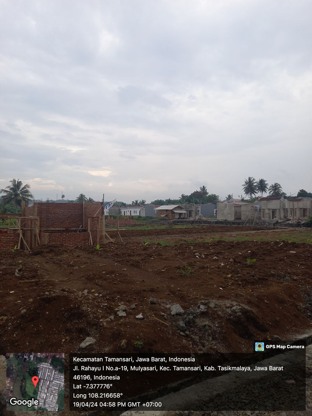 foto posisi tengah perumahan PERUMAHAN GRAHA MAHKOTA