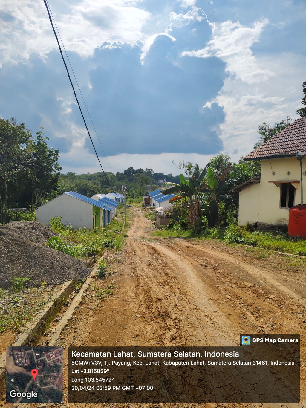 foto gerbang perumahan GRIYA PANUJU SEJAHTERA 2