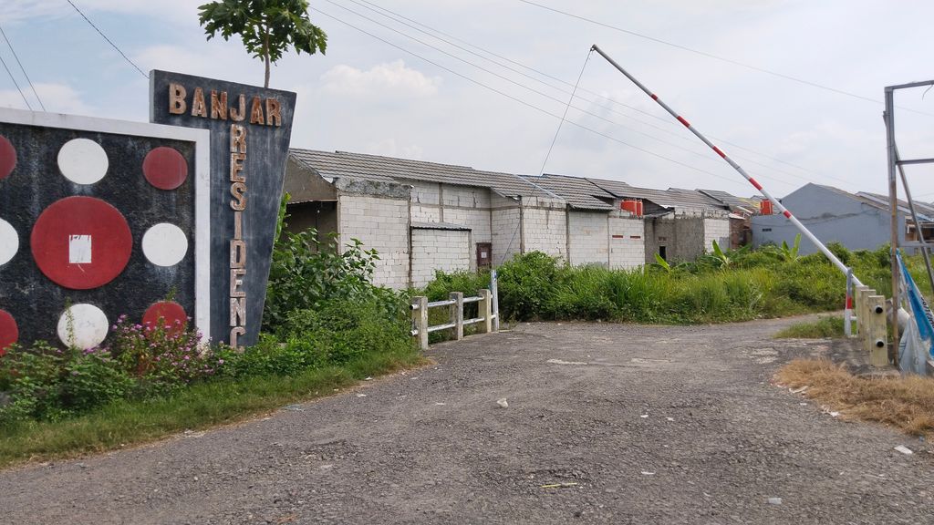 foto gerbang perumahan PERUM BANJAR RESIDENCE