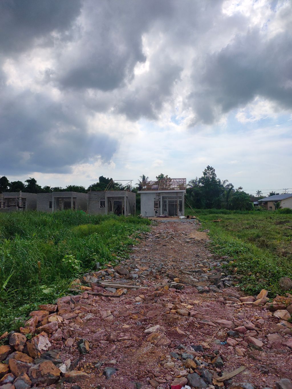 foto posisi tengah perumahan MEGA BINTANG RESIDENCE