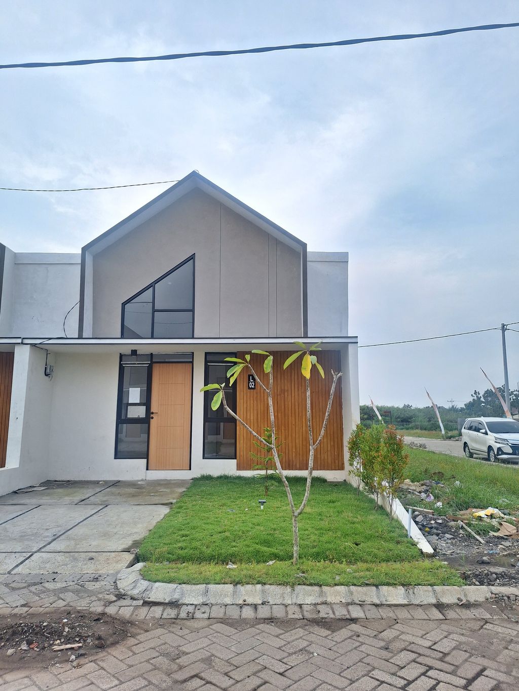 foto contoh rumah perumahan Cluster Nirwana Samesta Surodinawan