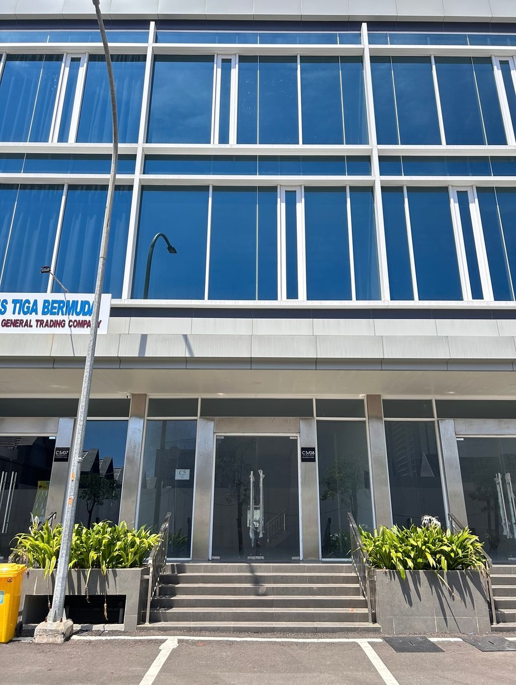 foto tampak rumah tipe BP C5/08 perumahan CitraLand City Losari Makassar