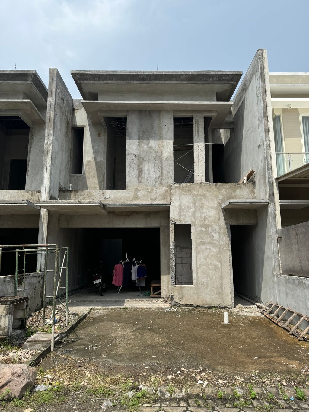 foto tampak rumah tipe Lavinia C6 perumahan De Victory Regency (Tanjungsari Sejahtera)