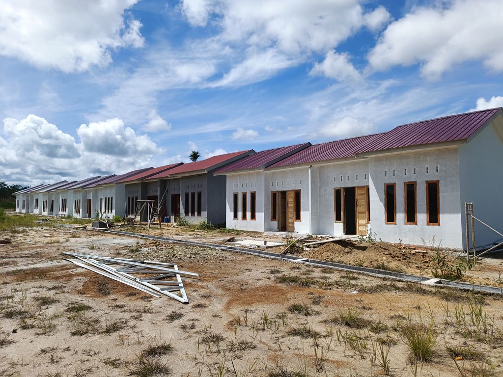 foto posisi tengah perumahan Graha Raya Lestari