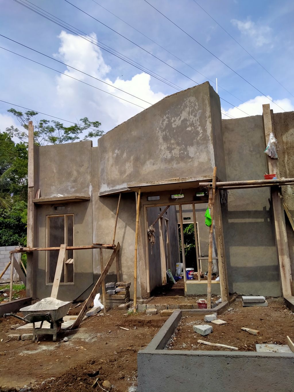 foto contoh rumah perumahan LEMBAH MEDINA TAHAP 5