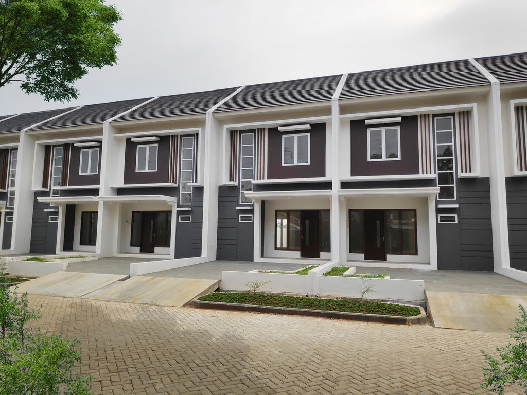 foto tampak rumah tipe 70/108 perumahan Duren Village