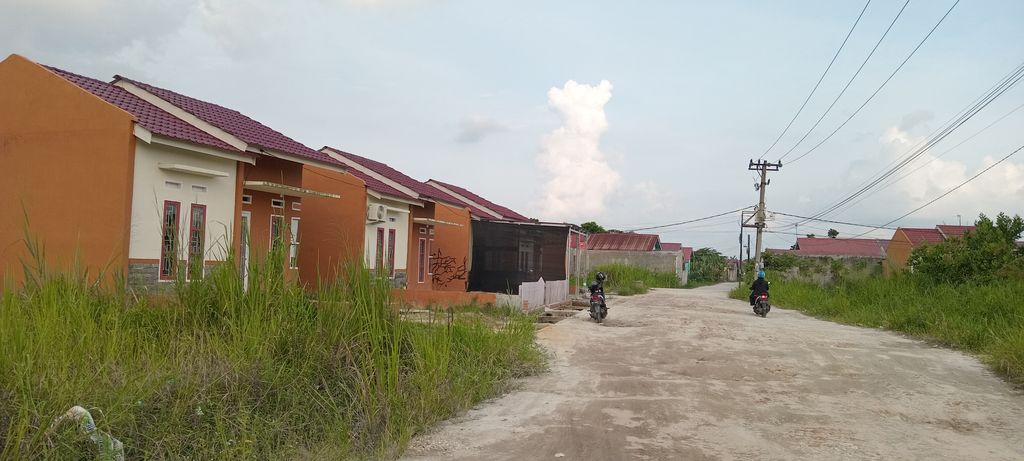 foto posisi tengah perumahan MAHKOTA RIAU TAHAP IV