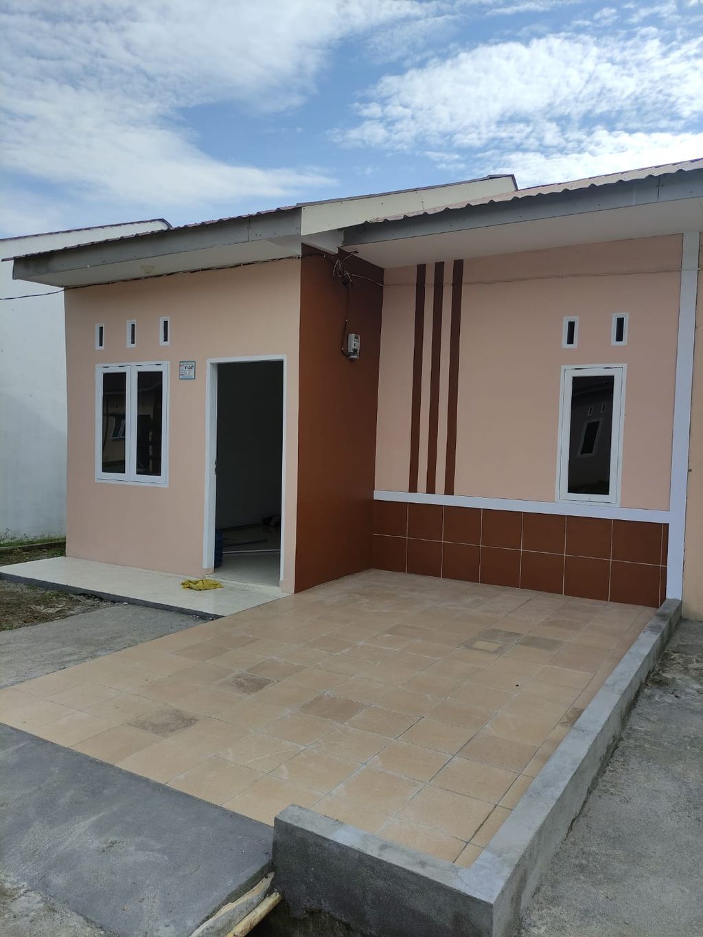 foto tampak rumah tipe 36 perumahan GRIYA BAKTI 2