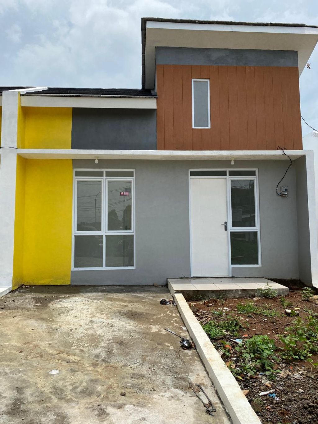 foto contoh rumah perumahan Samesta Bukit Beringin Lestari