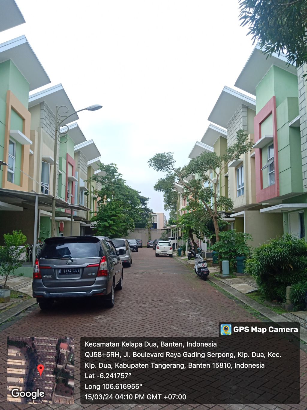 foto posisi tengah perumahan LA BELLA@ARCADIA VILLAGE