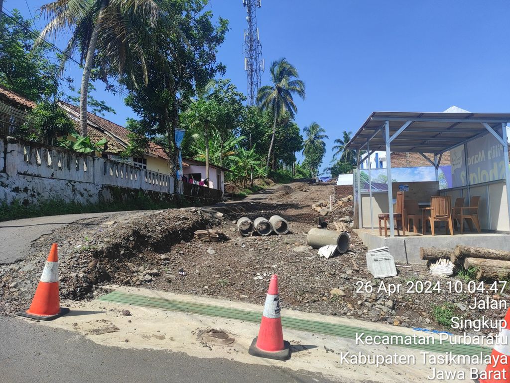 foto gerbang perumahan Kota Impian Purbaratu