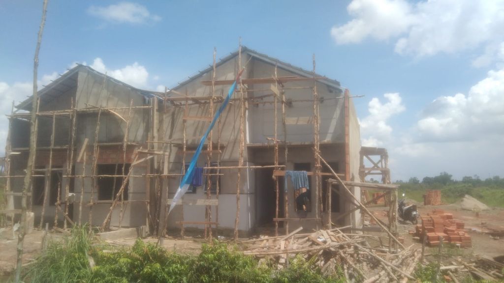 foto tampak rumah tipe Blok A perumahan Alpha Residence