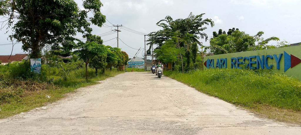 foto gerbang perumahan KLARI REGENCY 3