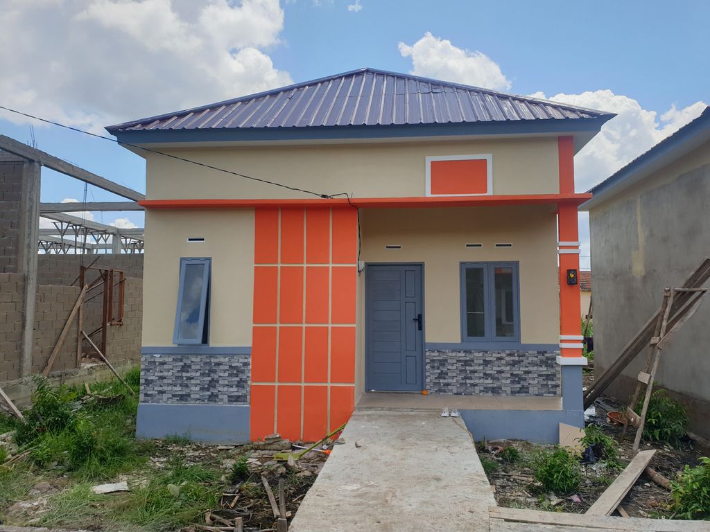 foto contoh rumah perumahan GRAHA NEVADA 2