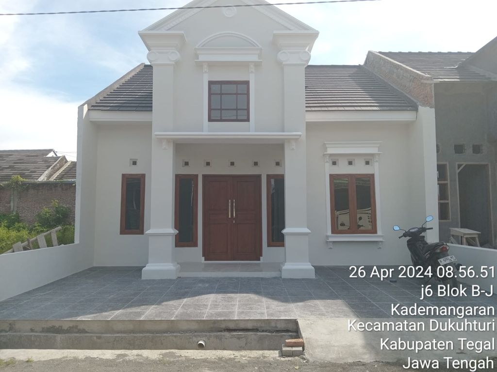 foto tampak rumah tipe 69 perumahan SAPPHIRE RESIDENCE