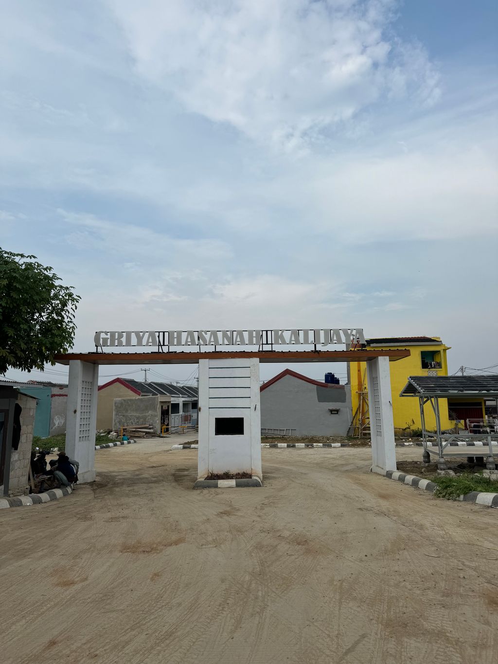foto gerbang perumahan GRIYA HASANAH KALIJAYA IV