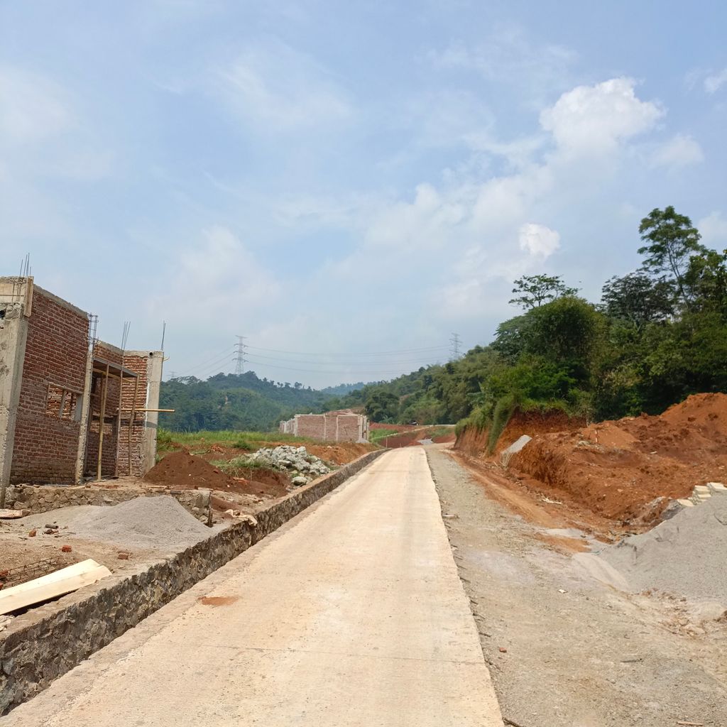foto posisi tengah perumahan PRIMA PARADISQUE RESIDENCE